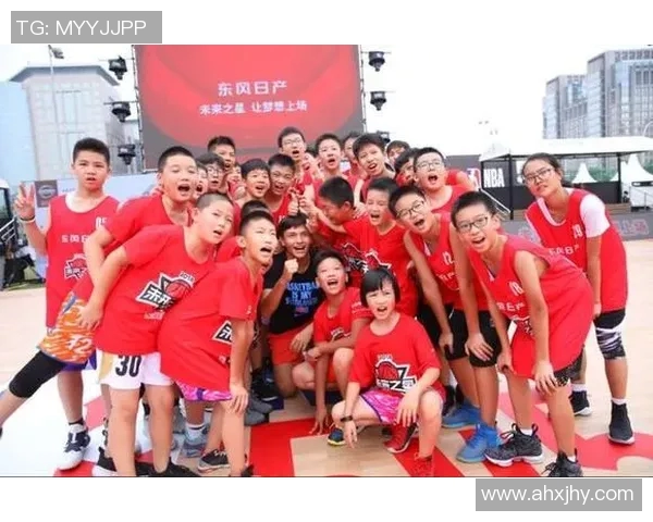 姚明分享心中偶像的成长故事与篮球梦想的启示 姚明分享心中偶像的成长故事与篮球梦想的启示